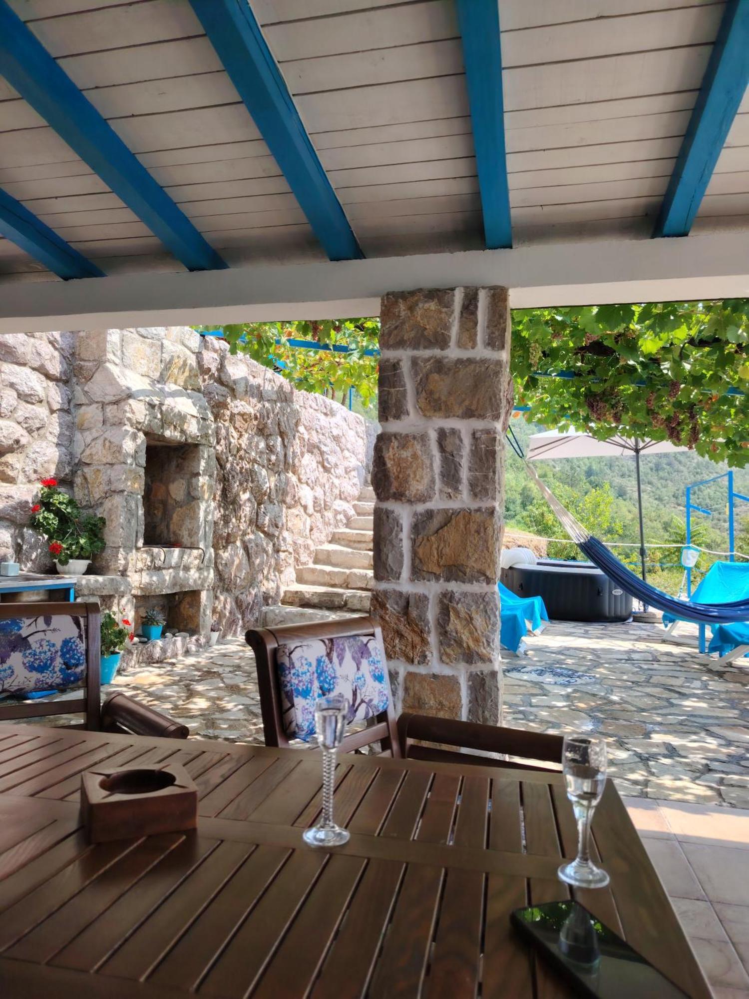 Etno House Happy Village Cetinje Exterior foto